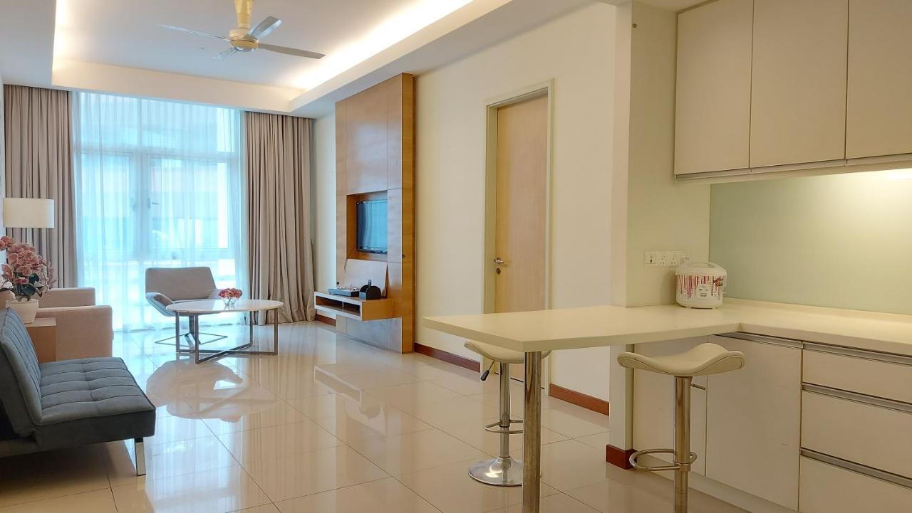 Klcc 274 Bukit Bintang 4 Pax Free 1 Parking Pangsapuri Kuala Lumpur