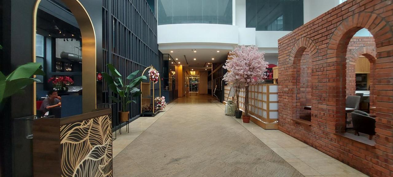 Klcc 274 Bukit Bintang 4 Pax Free 1 Parking Kuala Lumpur