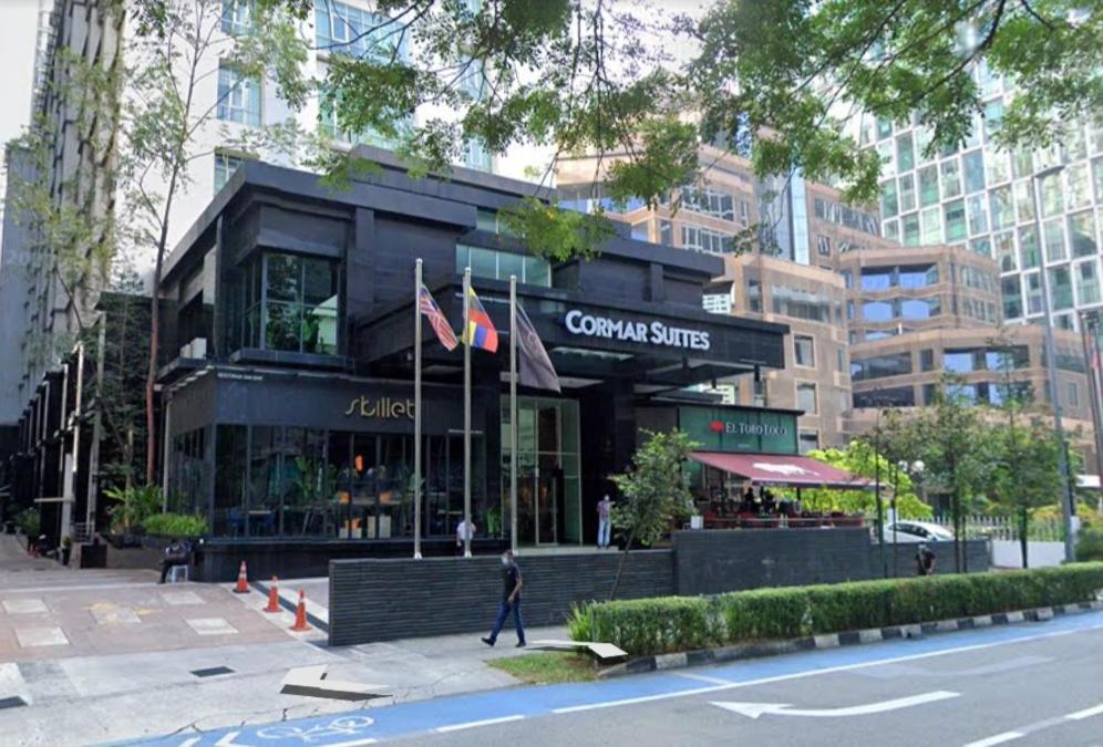 Klcc 274 Bukit Bintang 4 Pax Free 1 Parking